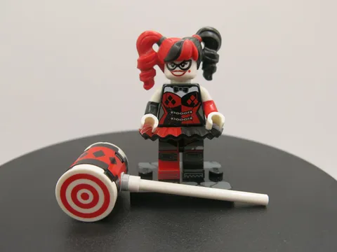 Lego Minifigure - Harley Quinn - SH0398