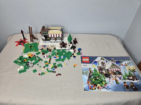 LEGO Winter Toy Shop 10199 CREATOR EXPERT Winter Village Build AS IS Not Complet
