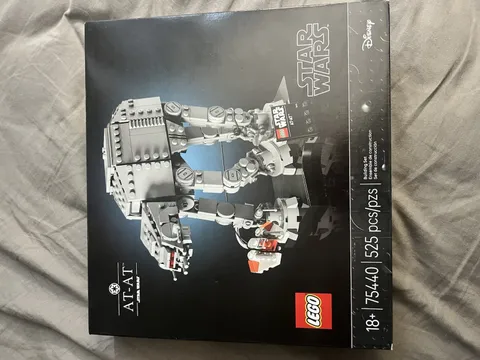 LEGO Star Wars AT-AT 75440 Set 525 pcs Ages 18+ 