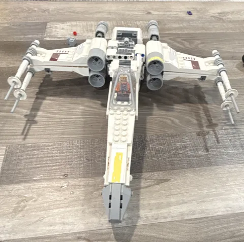 LEGO Star Wars 6212 X-Wing Fighter 437pcs 2006 Luke Skywalker R2-D2 No Box