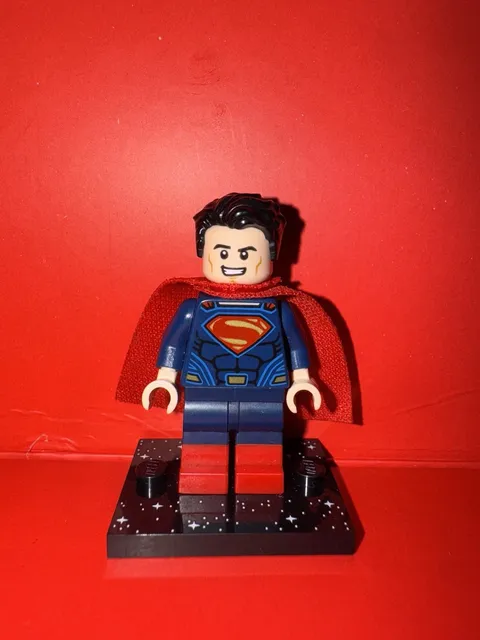 LEGO  DC Superman SH0220 - Dark Blue Suit , Red Boots 