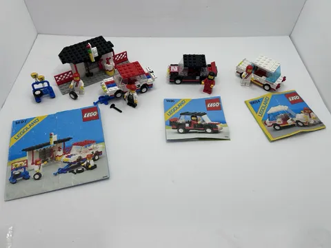 LEGO LEGOLAND City Lot: 1497, 1496 & 6634. Stock Car, Rally Car & Pitstop Crew