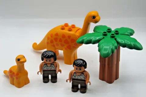 LEGO DUPLO Mom & Baby Brachiosaurus Dinosaurs, Boy & Girl Cavemen Figures & Tree