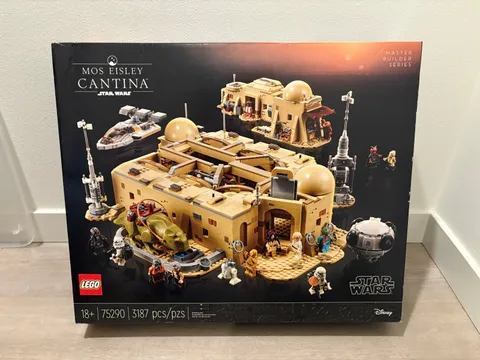 LEGO STAR WARS MOS EISLEY CANTINA 75290 2021 *NEW SEALED* *RETIRED*