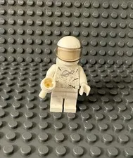 Lego Space Police 3 Galactic Enforcer Minifigure Classic Astronaut 5974 Weapon