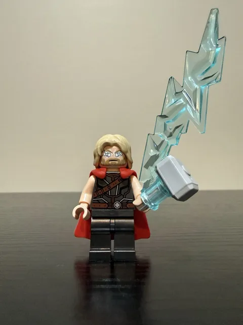 Lego Marvel Super Heroes Thor Minifigure sh0979
