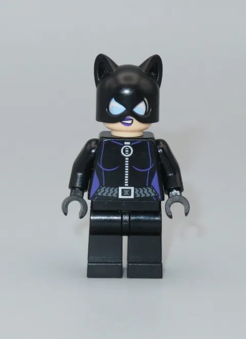 LEGO Batman Catwoman minifigure 6858 Catcycle City Chase