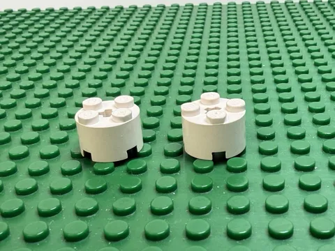 1980s LEGO White Gray Round Brick 2x2 w/Axle Hole NO SUPPORTS Classic Space#3941