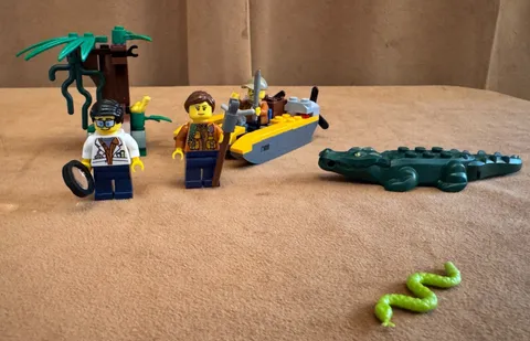 60157 LEGO Complete CITY: Jungle Starter Set with minifigures