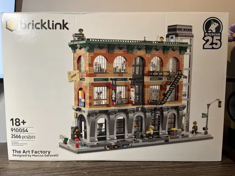 LEGO Bricklink 910054 The Art Factory Retired Factory Sealed Damaged Box