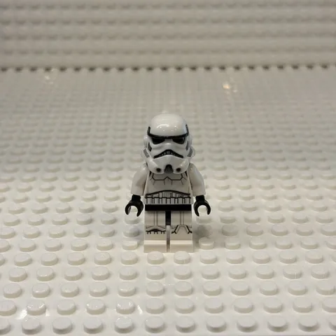 LEGO Star Wars Stormtrooper (Dual Molded Helmet) Minifigure 75300 75307 (sw1137)