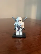 LEGO Ninjago White Nindroid General Cryptor Minifigure Bricktober 2017 Exclusive