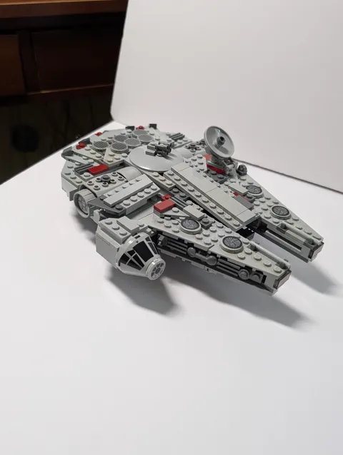 LEGO Star Wars: Midi-Scale Millennium Falcon (7778) - 99% NO BOX