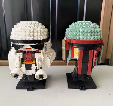 LEGO Star Wars: Boba Fett & Stormtrooper Helmet  Incomplete