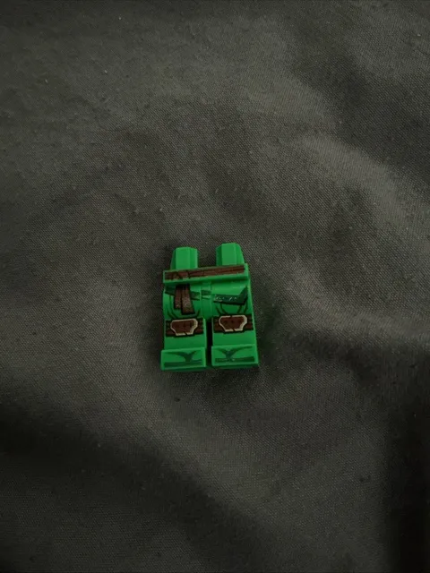 Lego Ninjago Dragons Rising Spectral suit Lloyd Minifigure Legs DiscoloredPrint