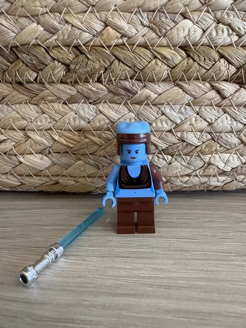 Lego Star Wars Custom Minifigure Aayla Secura TCS/Classic  