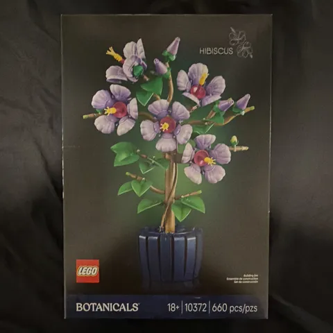LEGO Botanicals Botanical Collection Hibiscus 10372 Set 660 pcs 18+