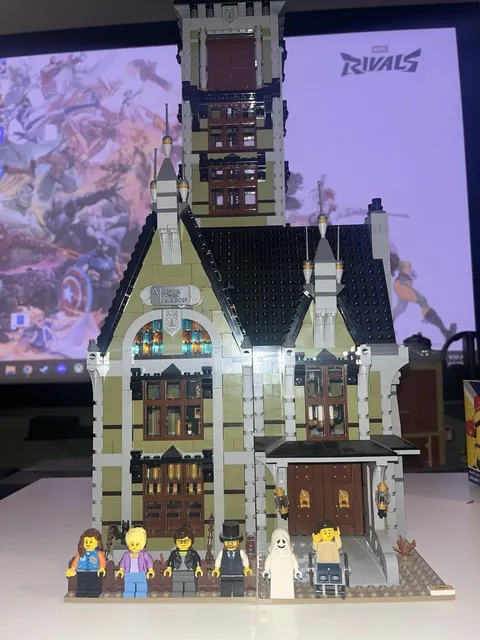 LEGO Icons: Haunted House (10273) Used Read Description