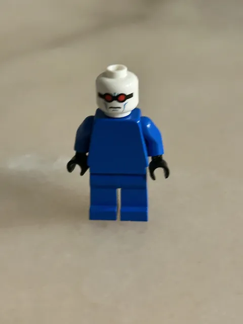 LEGO Batman 1 2006 Mr. Freeze Custom Minifigure Bat011i (7884)