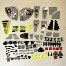 Lego System Space UFO 6915 Warp Wing Fighter Minifigures & Part Lot Incomplete