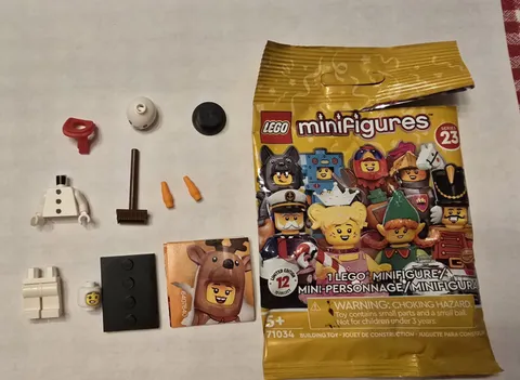 Lego Minifigure Snowman Series 23 Collectible Minifigures 71034 (opened)