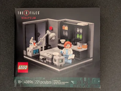 NEW, SEALED - LEGO Ideas Scully's Lab from "The X-Files" - #40896 – 221 Pieces