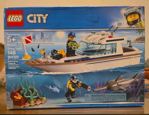 LEGO CITY Diving Yacht 60221 New Factory Sealed