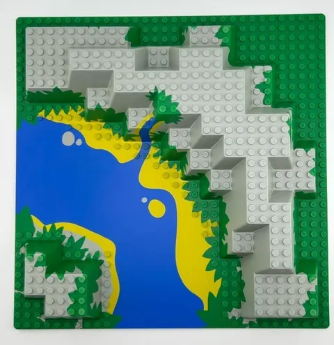 Lego 6024/6207 Canyon with Blue Stream & Sand Baseplate 32x32