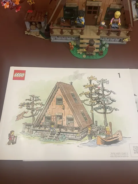 LEGO Ideas: A-Frame Cabin (21338)