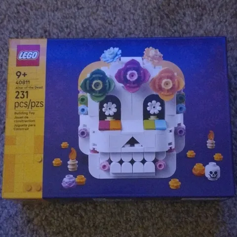 LEGO Altar of the Dead 40811 231pcs 9+ Complete Set Plastic Building Toy Box
