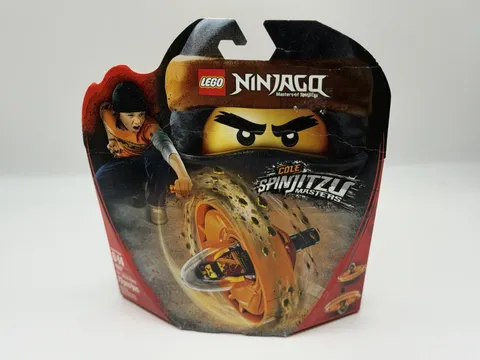 LEGO Ninjago Masters of Spinjitzu Cole Spinjitzu Master 70637