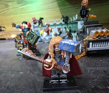 LEGO Marvel Super Heroes Thor Minifigure sh211 w/Stormbreaker & Mjolnir