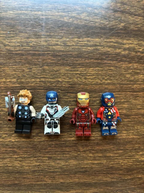 LEGO Marvel Minifigures Lot Thor, Cpt america, iron man, Justin hammer