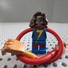 Ms. Marvel Minifigure - LEGO Marvel Long Arms (Kamala Khan) 76076 sh0375