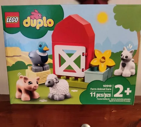 Lego 10949 DUPLO Farm Animal Care New Factory Sealed OOP Retired 