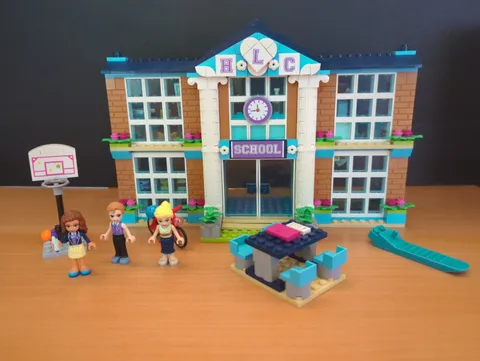 Lego Friends: 41682 HeartLake City School 100% Complete w Figures & Instructions
