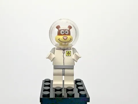 LEGO Spongebob SquarePants Minifigure - Sandy Cheeks White Legs - BOB031