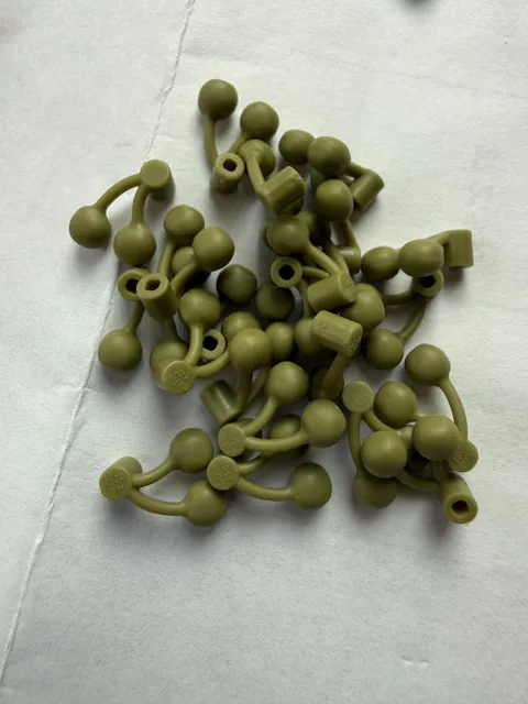 LEGO -NEW-22667-OLIVE-CHERRY PAIR -15 PIECES
