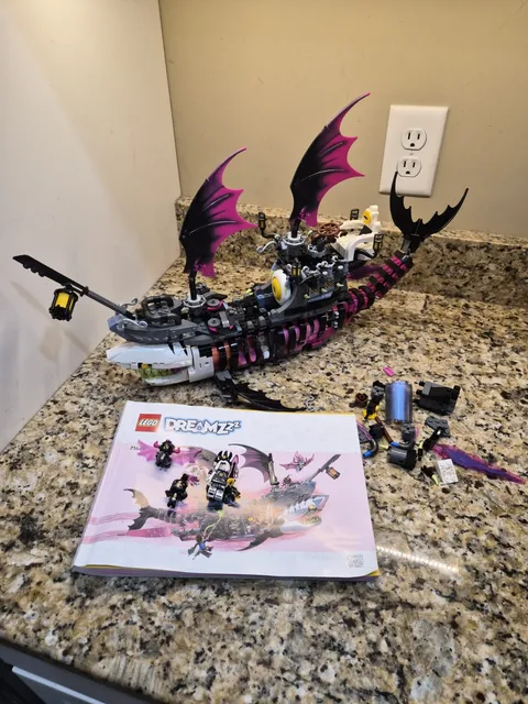 LEGO Dreamzzz Nightmare Shark Ship Retired Set (71469) Incomplete/Partial  80%
