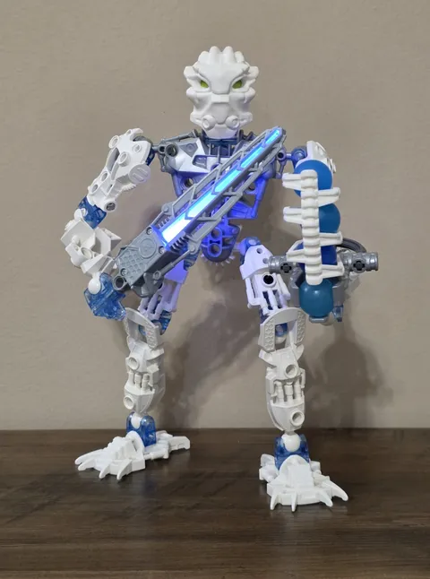 LEGO BIONICLE: Toa Inika - Toa Matoro (8732) 100% Complete