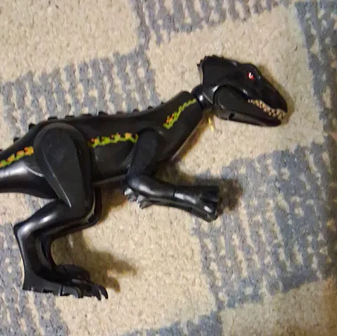 NEW Jurassic World Indoraptor Lego Dinosaur 75930