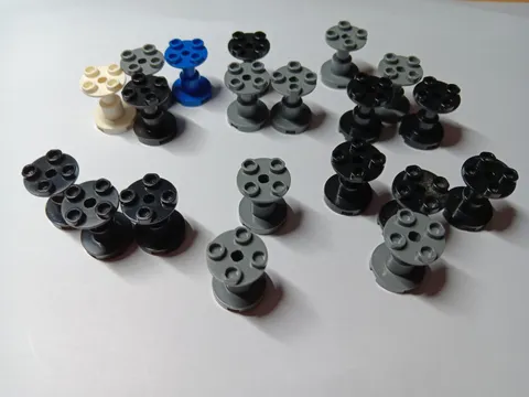 LEGO BULK LOT OF 20 2X2X2 SUPPORT STANDS MIXED COLORS #3940