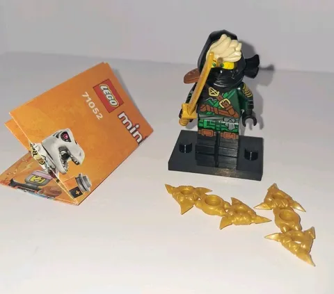 LEGO Minifigures 71052 - Series 29  Mysterious Ronin  New / Sealed