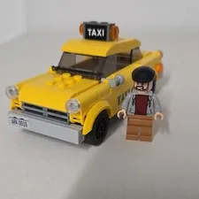 LEGO Marvel Daily Bugle Bennie The Cab Driver Minifigure With Taxi