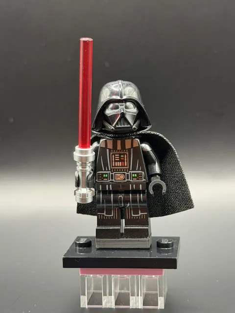 LEGO NEW Authentic Star Wars Darth Vader Mini figure + Lightsaber 75387 4.1