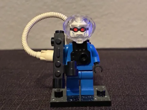 LEGO ®-Minifigure Mr. Freeze Set 7783 7884 Batman Batcave - bat011i  bat011c01