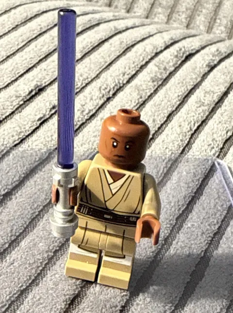 LEGO Star Wars Mace Windu (sw0889) 2018 w/ Purple Lightsaber, Dark Tan Legs