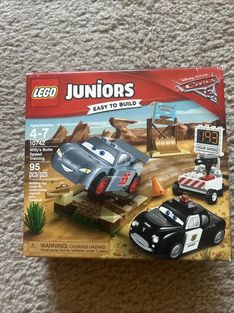 LEGO Juniors Cars 3 10742 Willy's Butte Speed Training  SEALED NEW