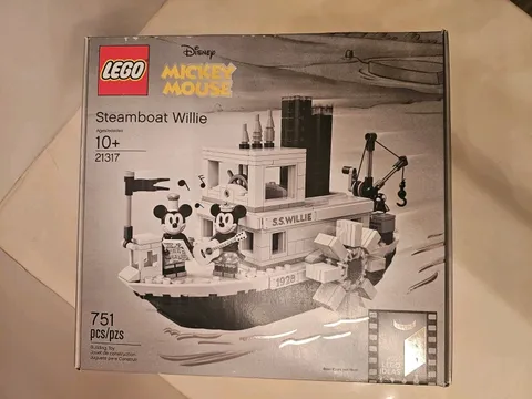  LEGO 21317 Disney Steamboat Willie  Retired Misprint Error #024 -Sealed New