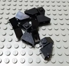 LEGO Lot of 12 Black 2x1 Slope Pieces